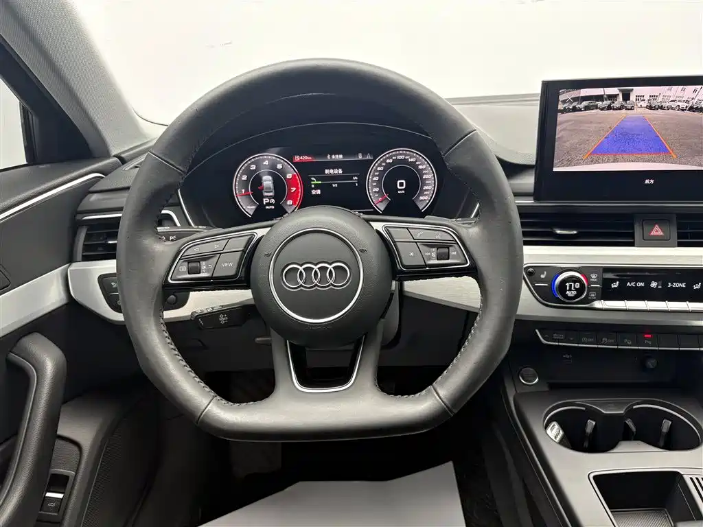 Audi A4L 2022 — фото 7