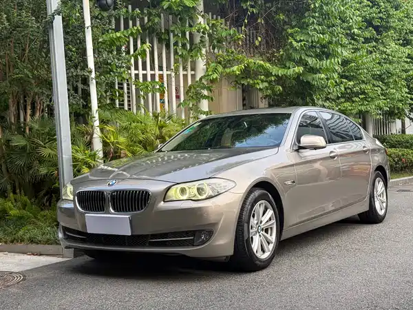 BMW 5 Series 2011