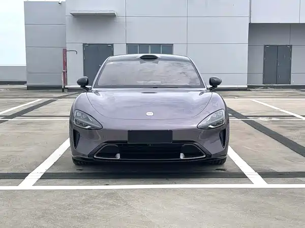 Xiaomi SU7 2025
