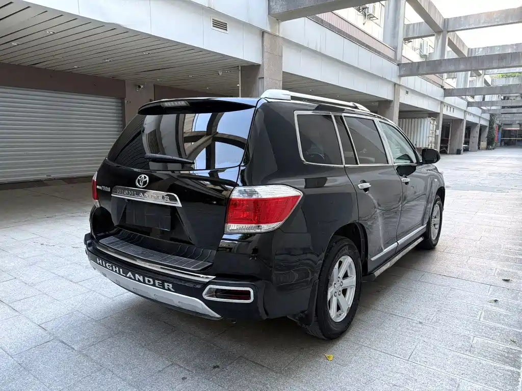 Toyota Highlander 2014 — фото 8