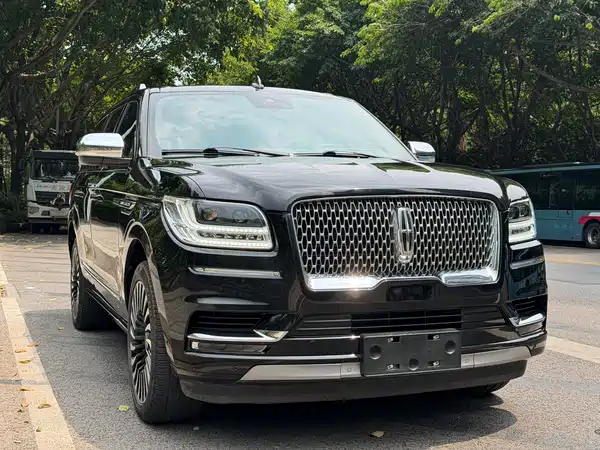 Lincoln Navigator 2022