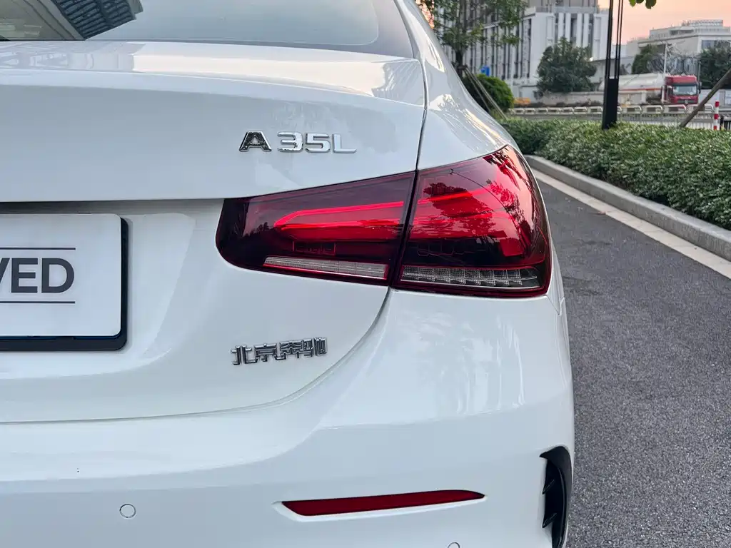 Mercedes-Benz A-Class 2020 — фото 11