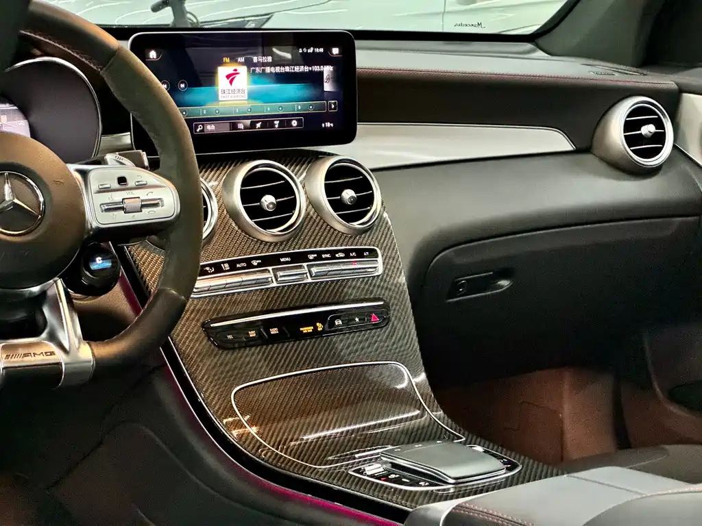Mercedes-Benz GLC AMG 2023 — фото 11