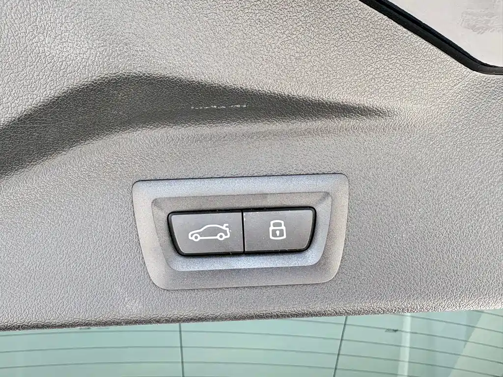 BMW X5 2025 — фото 17