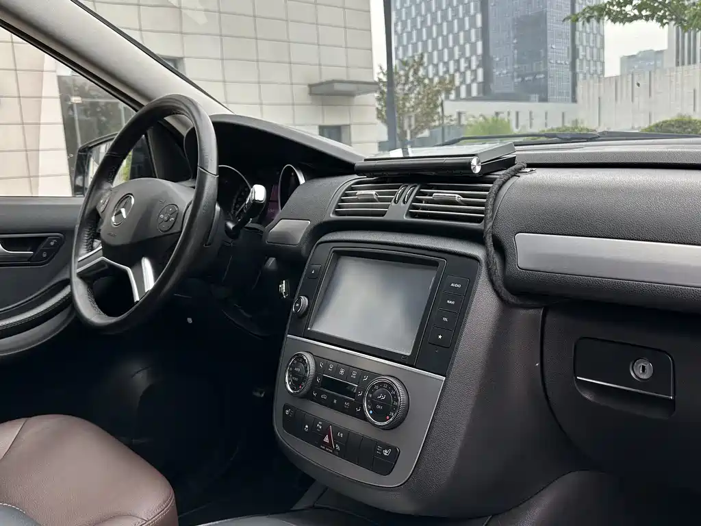 Mercedes-Benz R-Class 2016 — фото 14