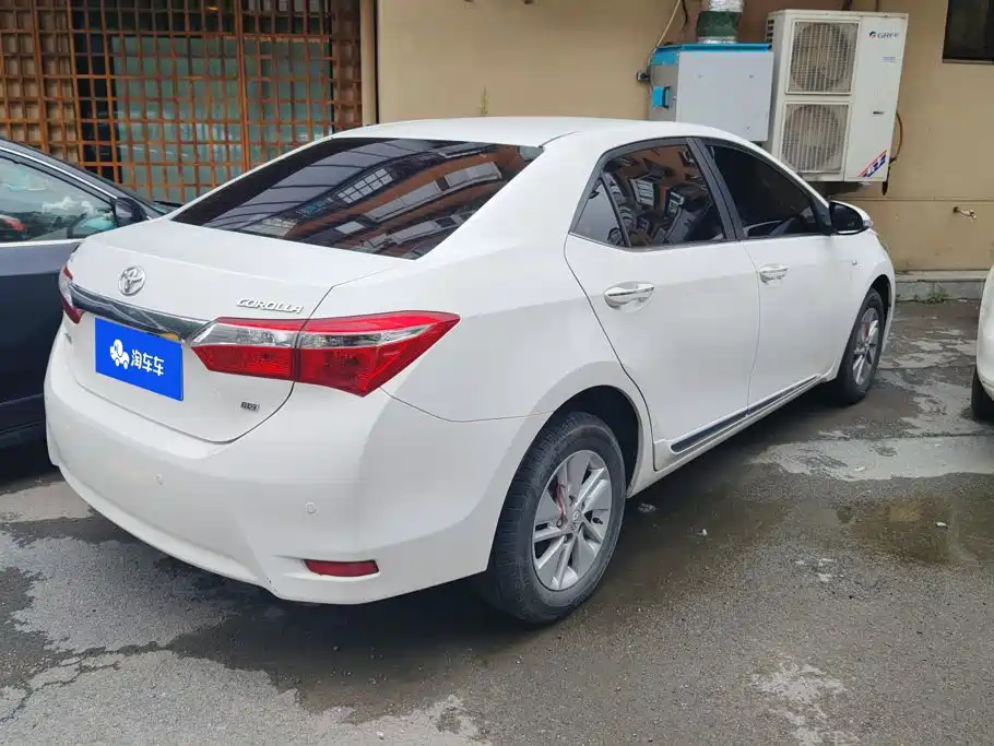 Toyota Corolla 2015
