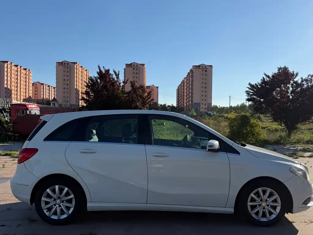 Mercedes-Benz B-Class 2014 — фото 15