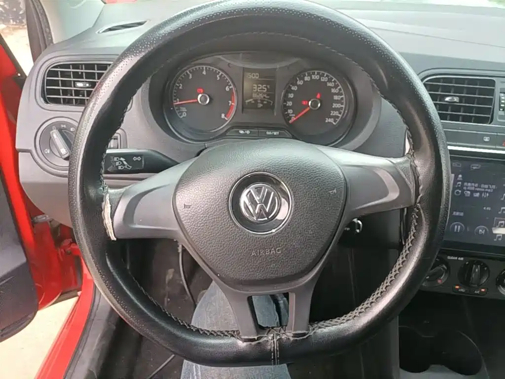 Volkswagen Polo 2018 — фото 11
