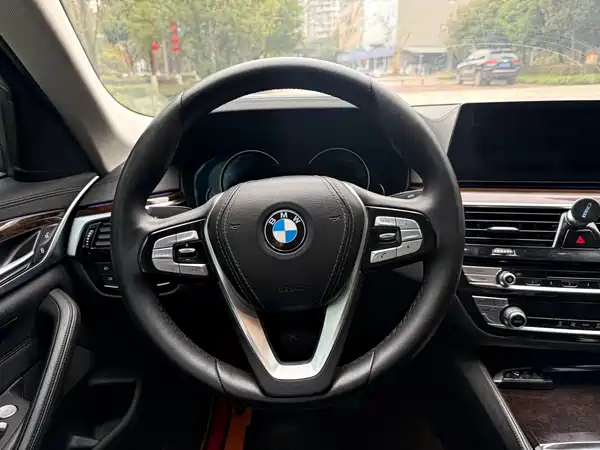 BMW 5 Series 2018