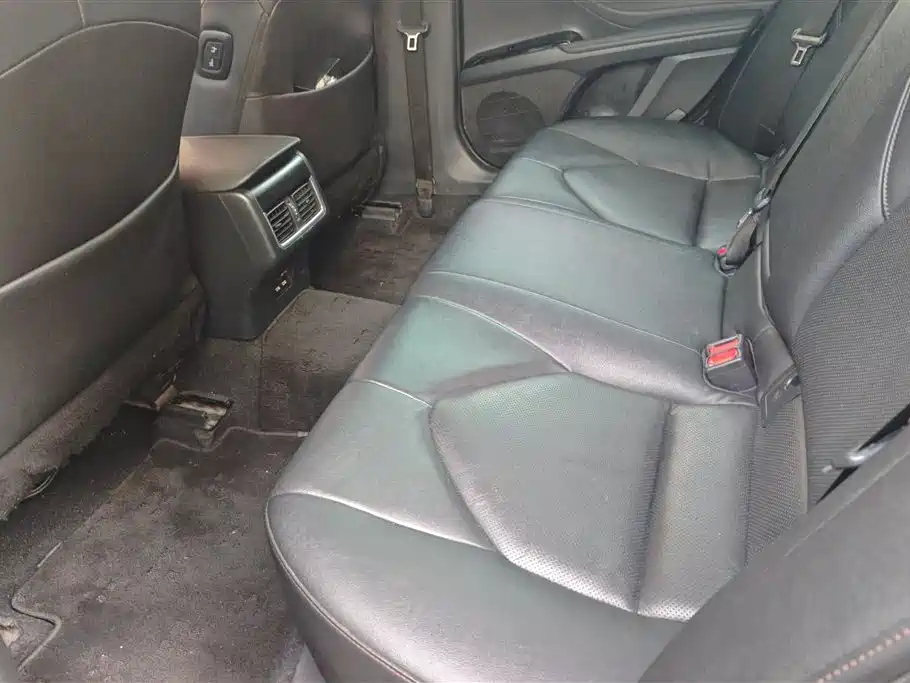 Toyota Camry 2022 — фото 11