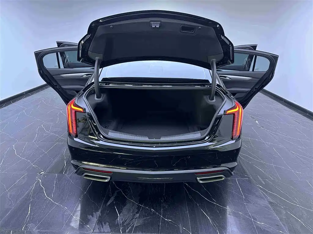 Cadillac CT5 2022 — фото 7