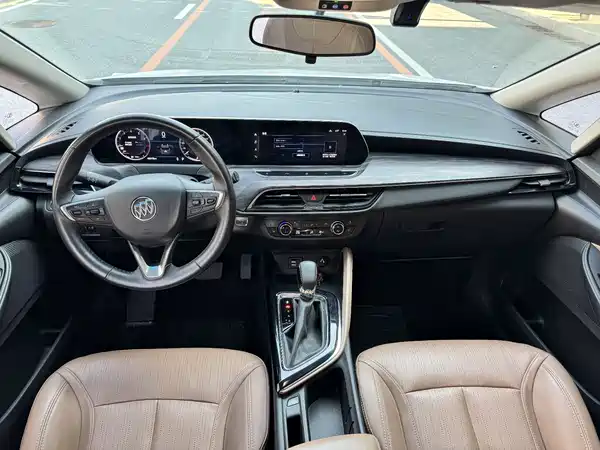 Buick GL6 2021