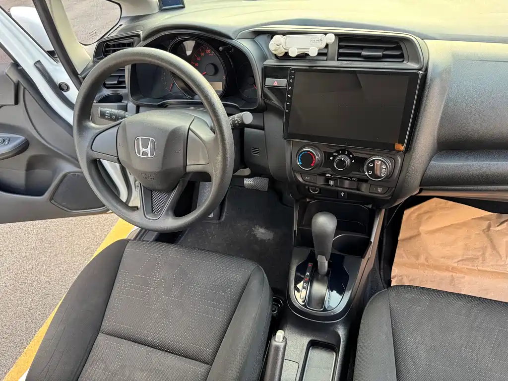 Honda Fit 2019 — фото 10