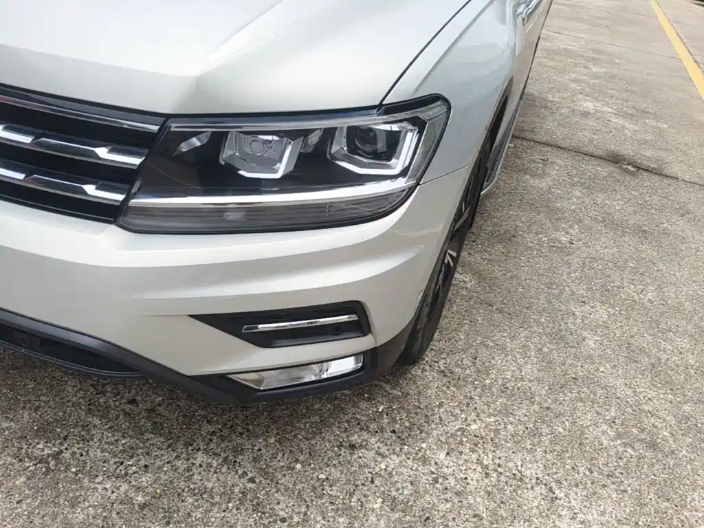 Volkswagen Tiguan L 2020 — фото 24