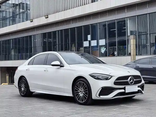 Mercedes-Benz C-Class 2021