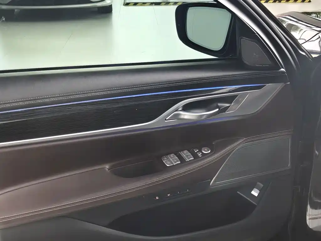 BMW 7 Series 2019 — фото 13