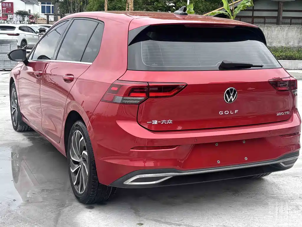 Volkswagen Golf 2022
