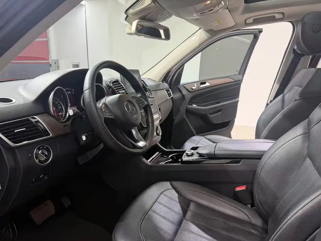 Mercedes-Benz GLE 2017 — фото 5