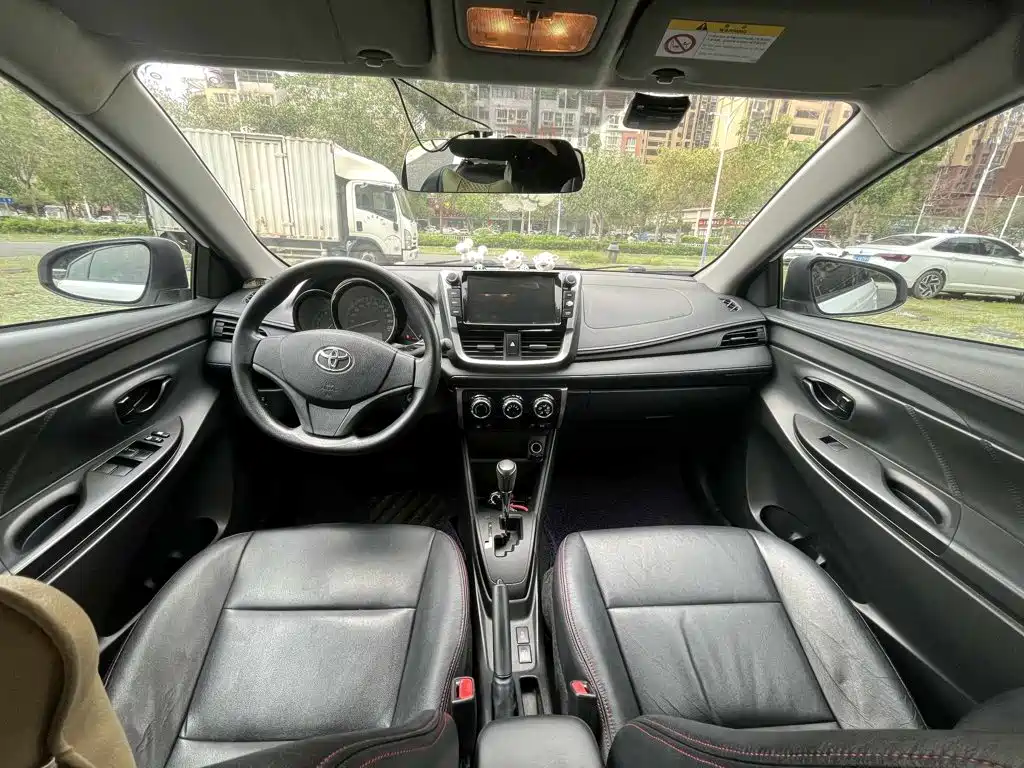 Toyota Yaris L 2017
