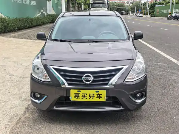Nissan Sunny 2015