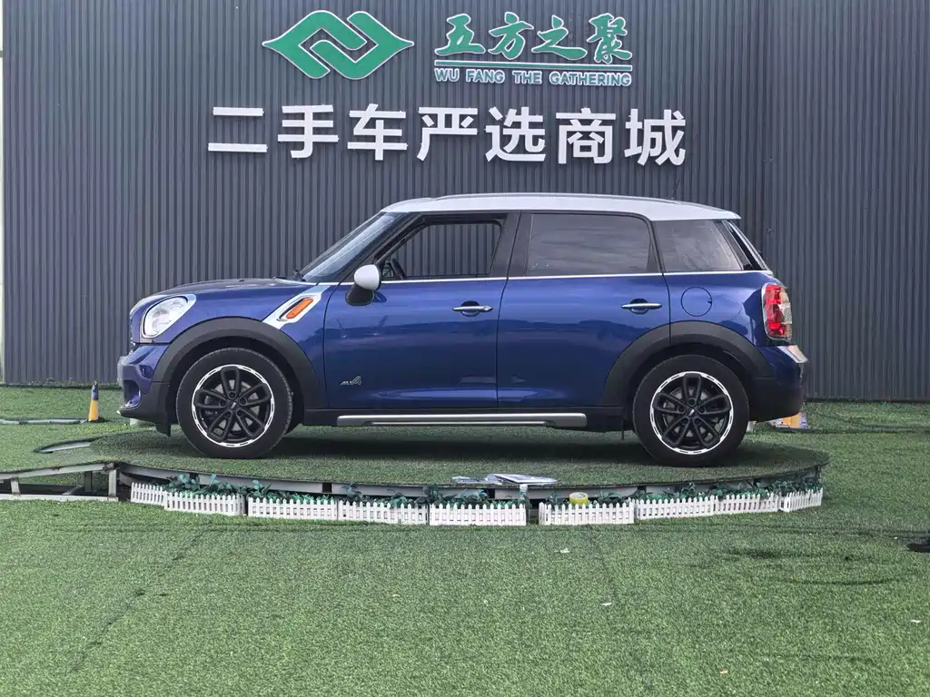 MINI Countryman 2015 — фото 18