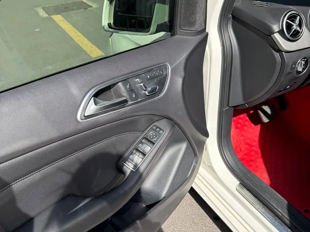 Mercedes-Benz B-Class 2017