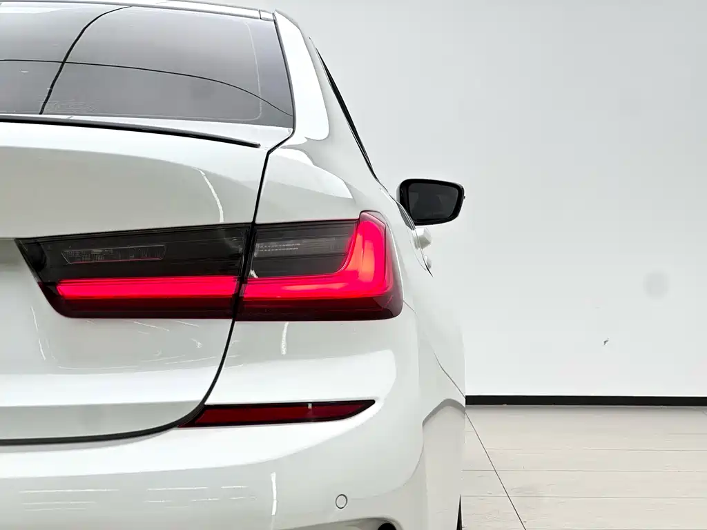 BMW 3 Series 2020 — фото 16