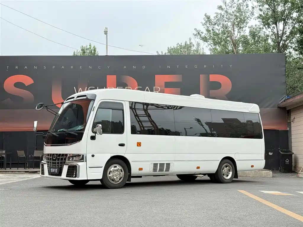 Toyota Coaster 2023 — фото 1