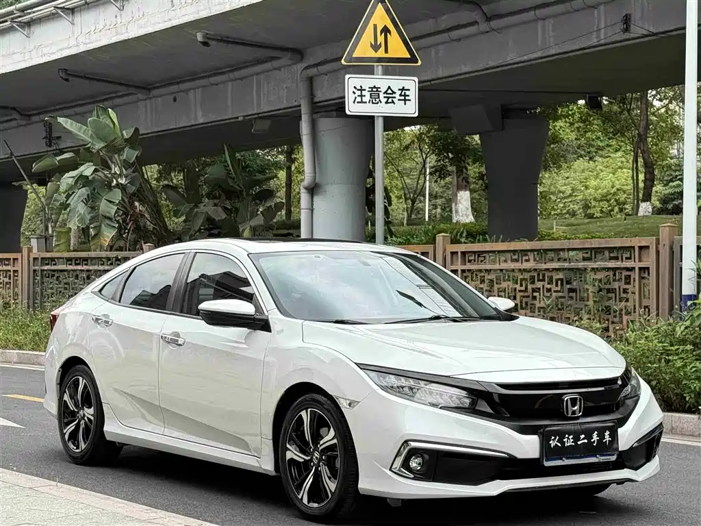 Honda Civic 2019 — фото 11