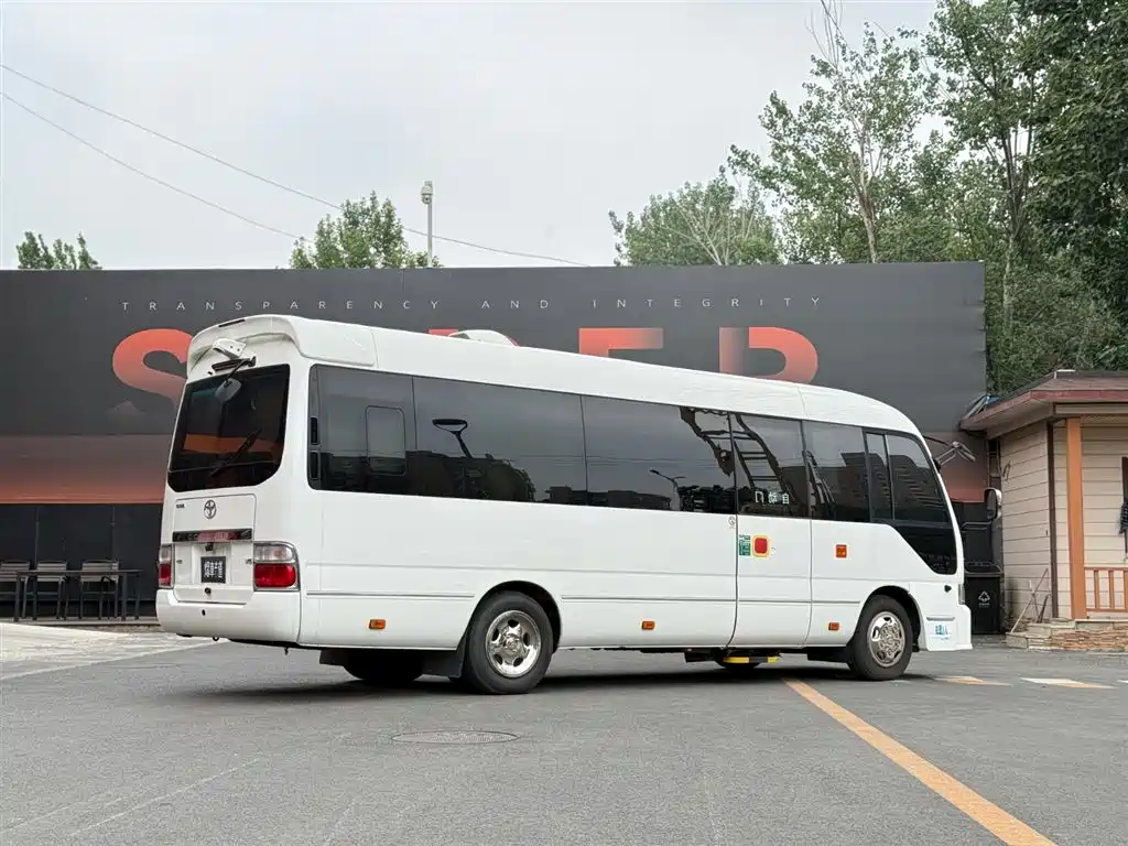 Toyota Coaster 2023 — фото 3