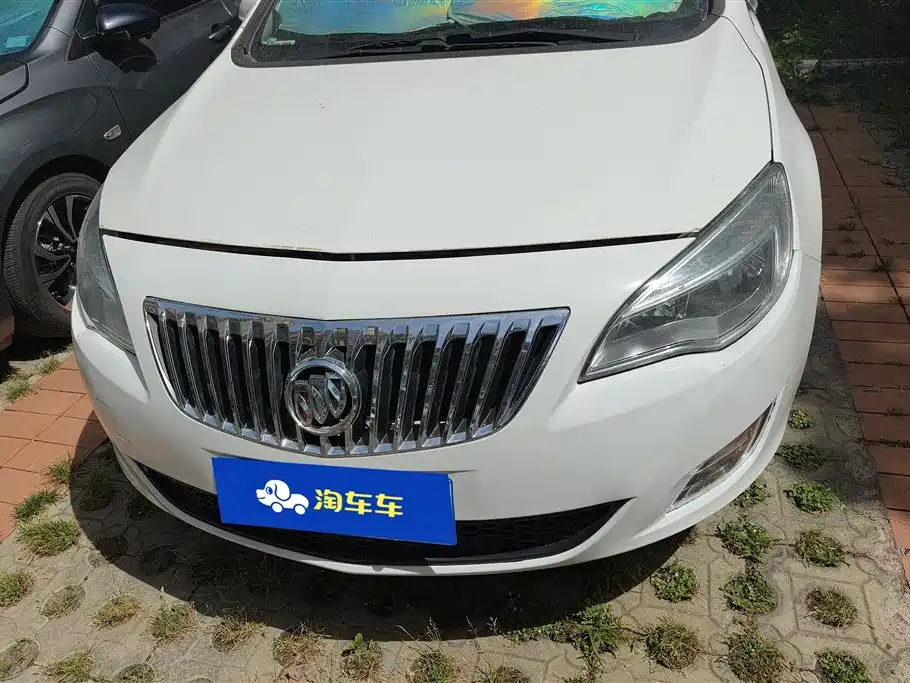Buick Excelle 2014 — фото 2