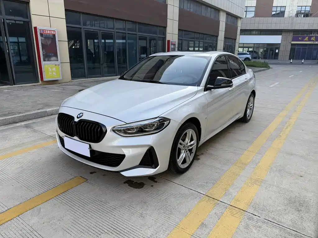 BMW 1 Series 2023