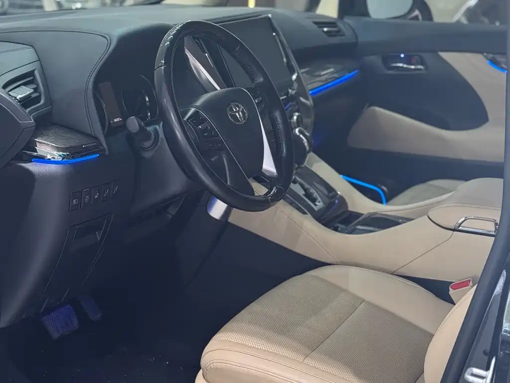Toyota Alphard 2021 — фото 4