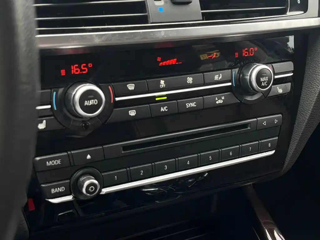 BMW X4 2017 — фото 18