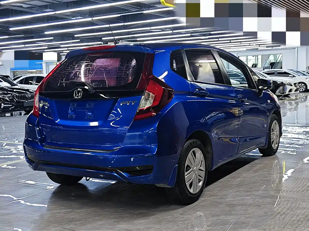 Honda Fit 2018 — фото 6