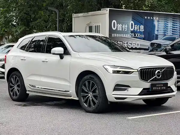 Volvo XC60 2021