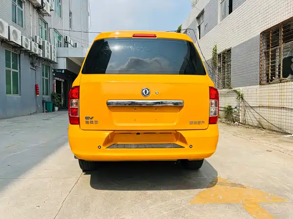 Dongfeng Ruiqi 6 New Energy 2022