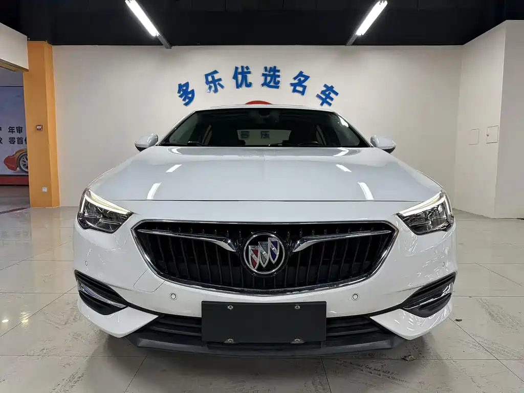 Buick Regal 2018 — фото 2