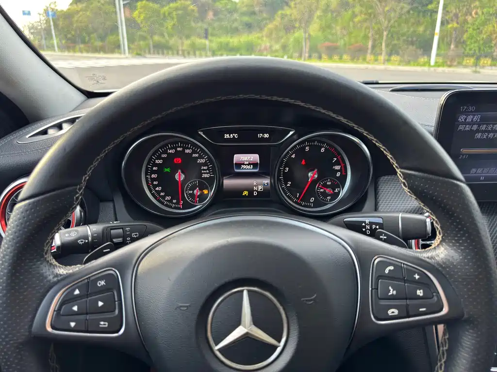 Mercedes-Benz GLA 2018 — фото 4