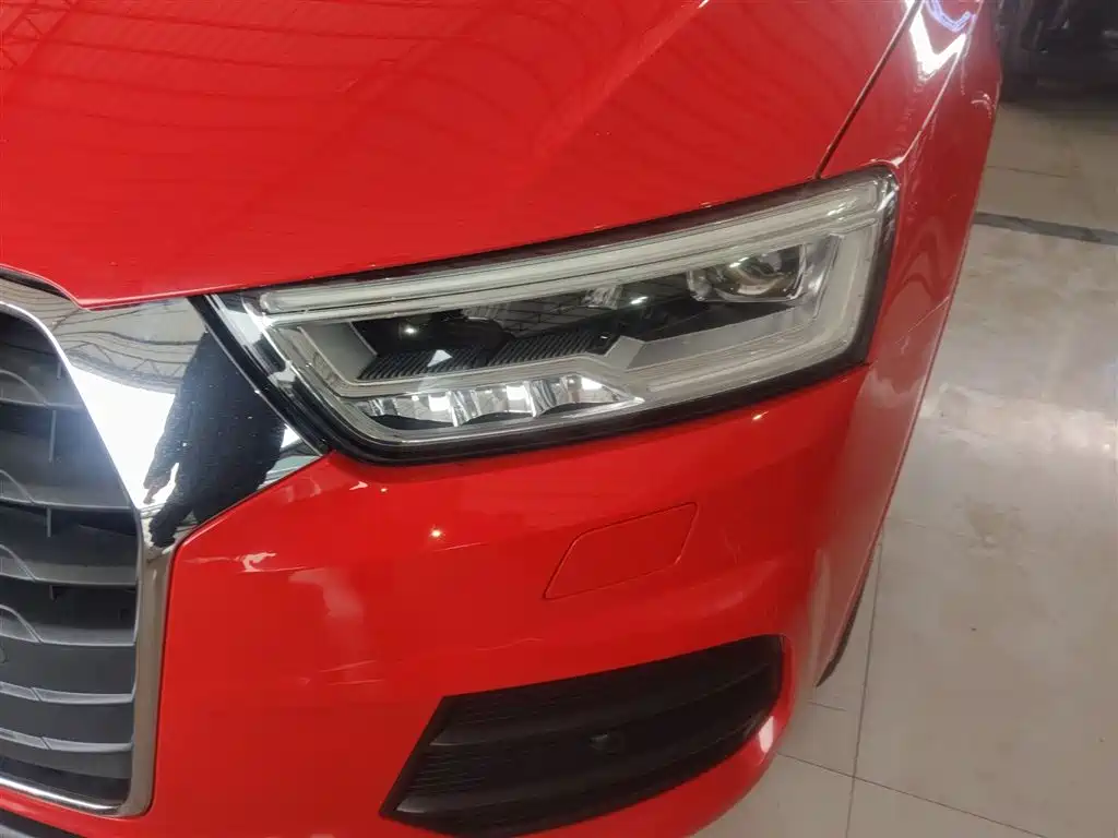 Audi Q3 2018 — фото 18