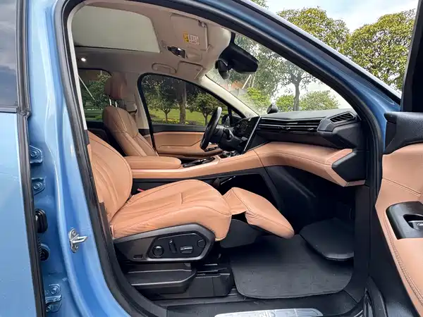 NIO ES8 2019