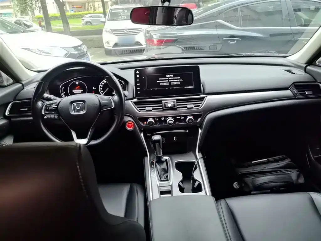Honda Accord 2021 — фото 10