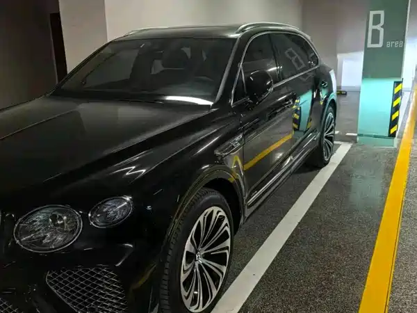 Bentley Bentayga 2024