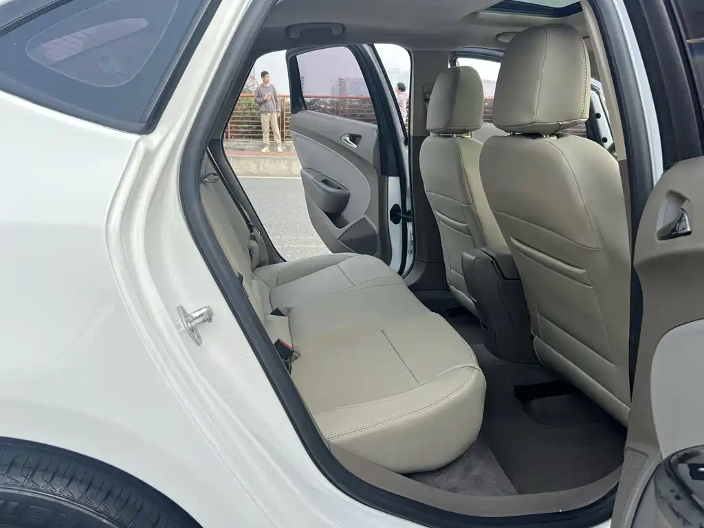 Buick Excelle 2015