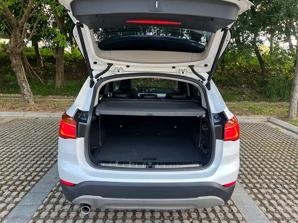 BMW X1 2017 — фото 10