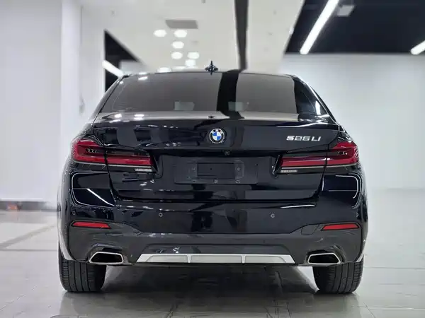 BMW 5 Series 2023