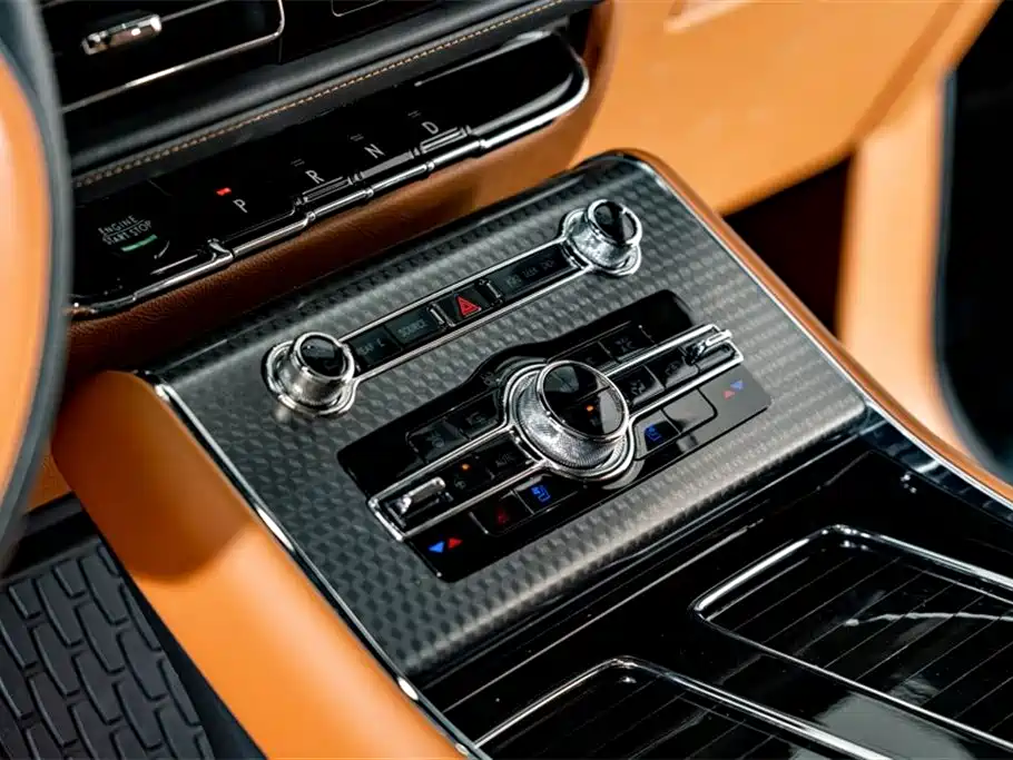 Lincoln Aviator 2023 — фото 14
