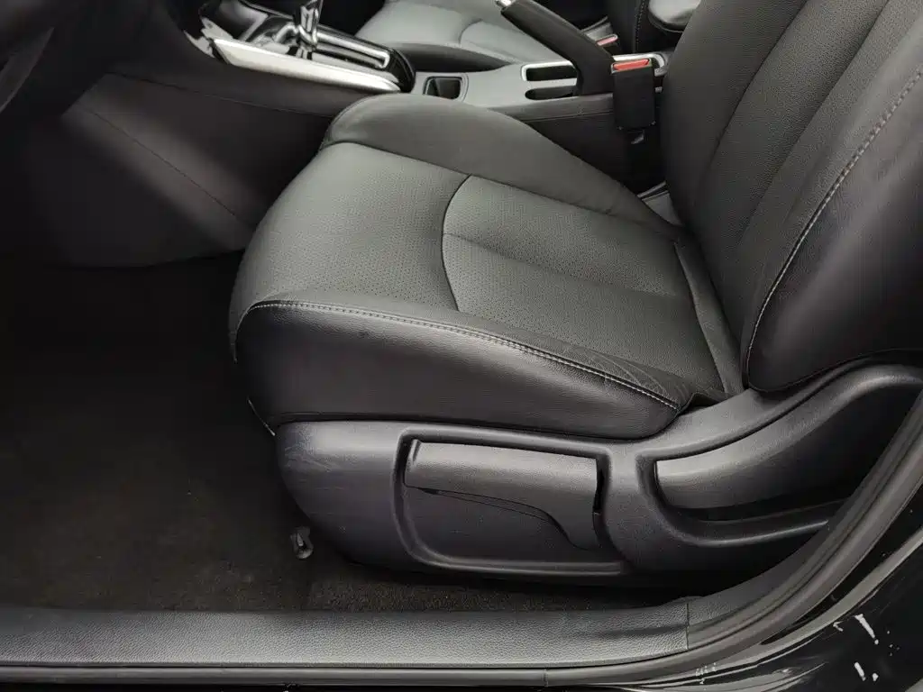 Nissan Sylphy 2019 — фото 20