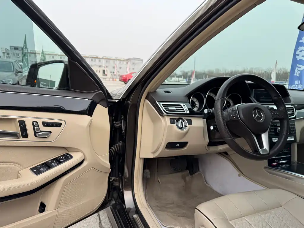 Mercedes-Benz E-Class 2015