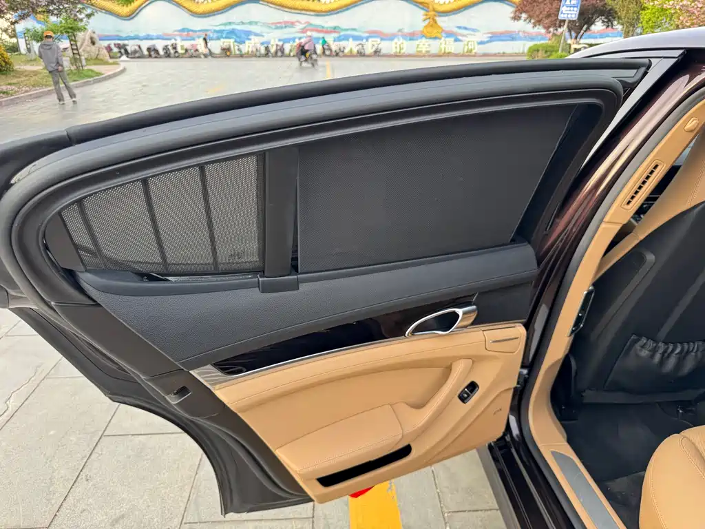 Porsche Panamera 2016 — фото 14